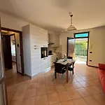Laas Gardaland Apartamento