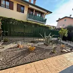 Laas Gardaland Apartamento *