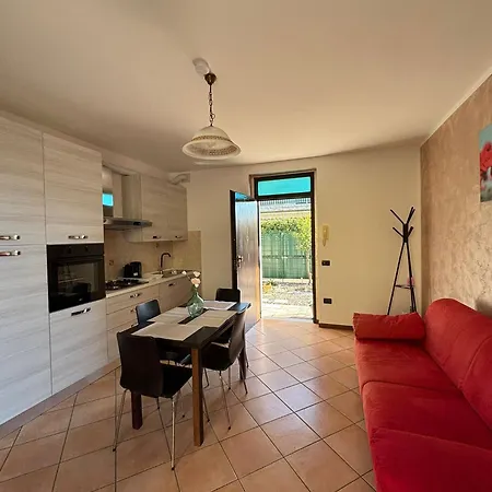 Laas Gardaland Apartment *